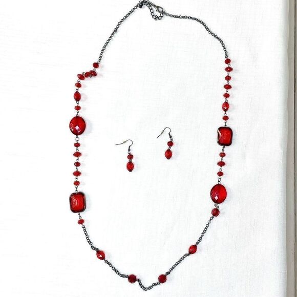 Necklace Earring Set Red resin Beads Stones Gunmetal Chain Matching - Picture 1 of 7
